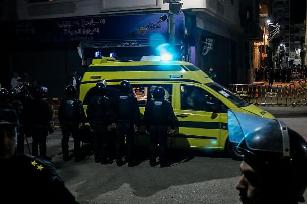 Kahire'de yapılan bombalı saldırı anı kamerada