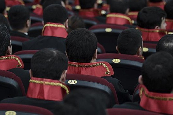 'Balyoz' savcısının cezası belli oldu