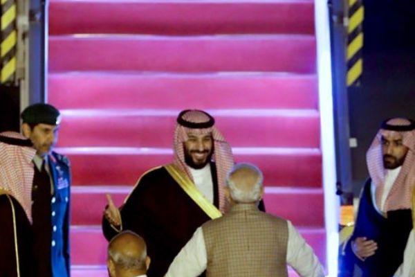 Dünya, bu sıra dışı karşılaşmayı konuşuyor