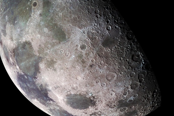 NASA, Ay'da su üretmenin formülünü buldu