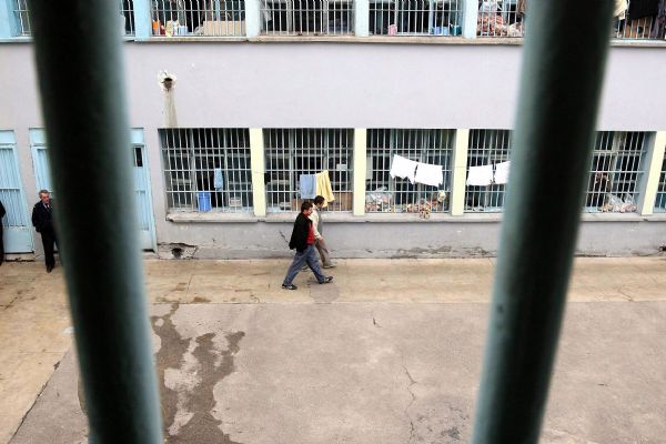 Doğu Türkistan'da görevli Eski gardiyan'dan şok itiraflar.