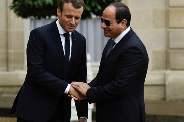 Sisi’nin salakları!