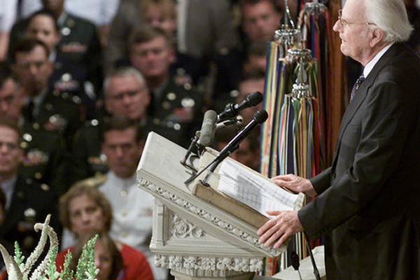 Evangalistler, Trump’ı ‘Tanrı’ olarak görüyor