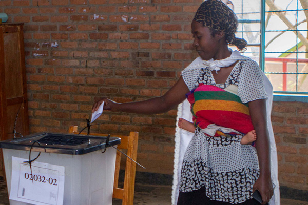 Senegal Cumhurbaşkanını seçiyor