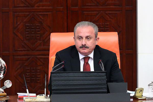 Mustafa Şentop kimdir?