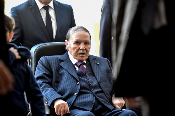 Cezayir Cumhurbaşkanı tepkilere rağmen yeniden aday