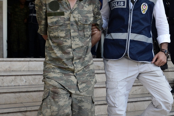 Kara Kuvvetleri Komutanlığında operasyon: 101 kişi hakkında gözaltı kararı