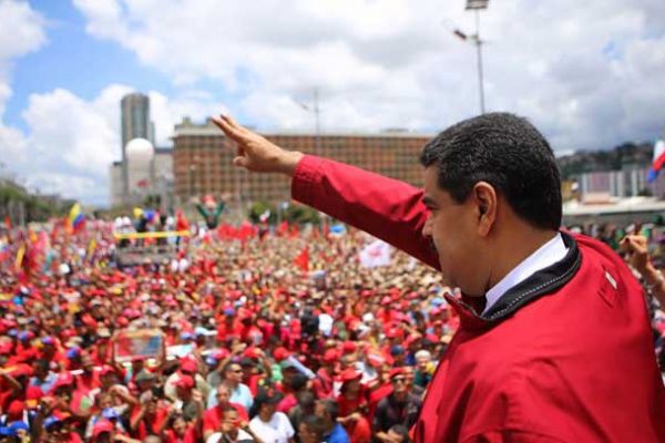 BM'nin insan hakları komisyonu Venezuela'daki şiddeti kınadı