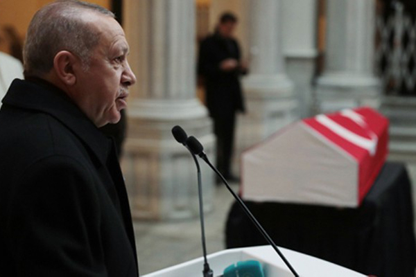 Erdoğan ünlü tarihçi Kemal Karpat'ın cenaze töreninde