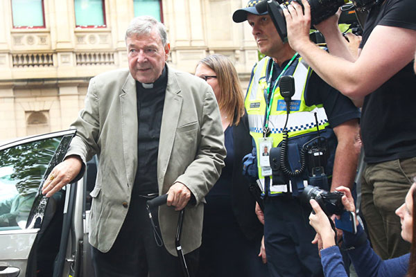 Kilisede en üst düzey mahkumiyet: Vatikan'ın kasası Kardinal Pell cinsel tacizden suçlu bulundu