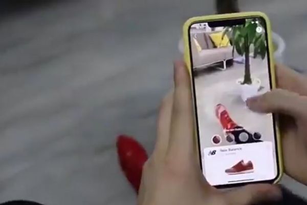 Bu uygulamayla kıyafetlerinizi almadan önce deneyeceksiniz