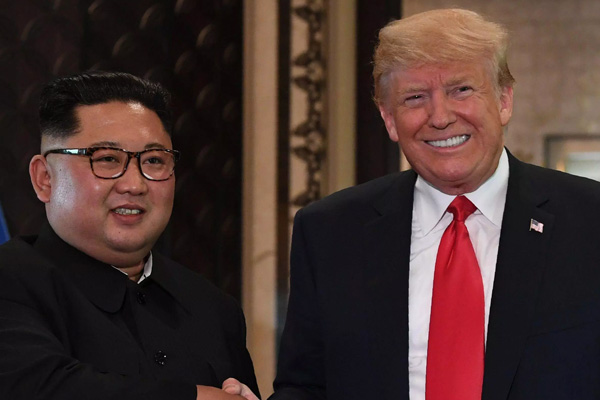Dünya’nın gözü bu zirvede: Trump ve Kim Vietnam’da görüştü