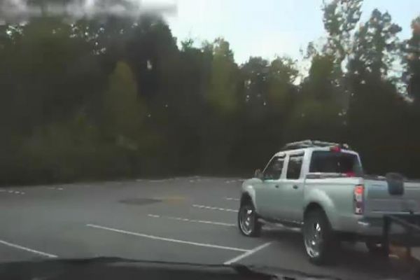 ABD polisi şüpheliye kurşun yağdırdı