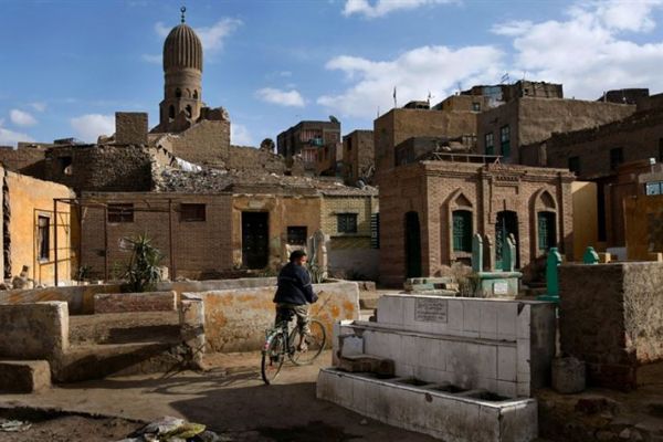 Mısır'da mezar evlerden oluşan bir şehir