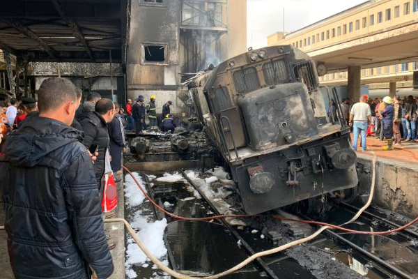 Mısır'daki tren kazasıyla ilgili şüphelilere gözaltı