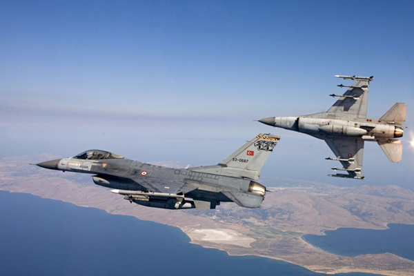 Irak'ın kuzeyine hava harekâtı