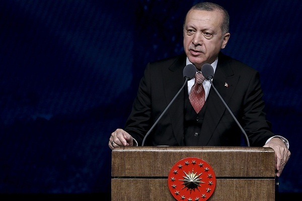 Erdoğan'dan sporcu Elmaağaçlı'ya tebrik