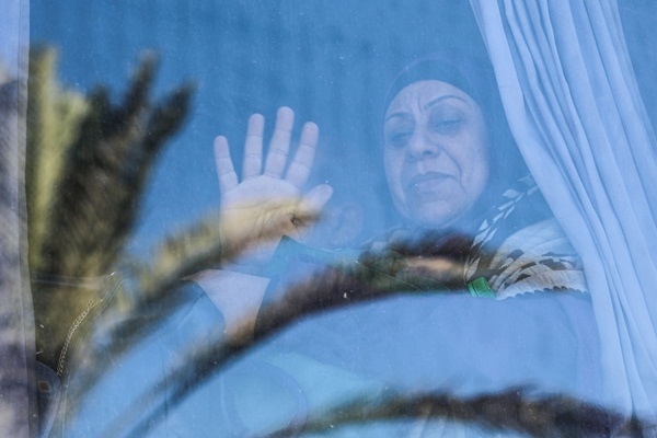 Dört senelik engelin ardından Gazze'den ilk umre kafilesi yola çıktı