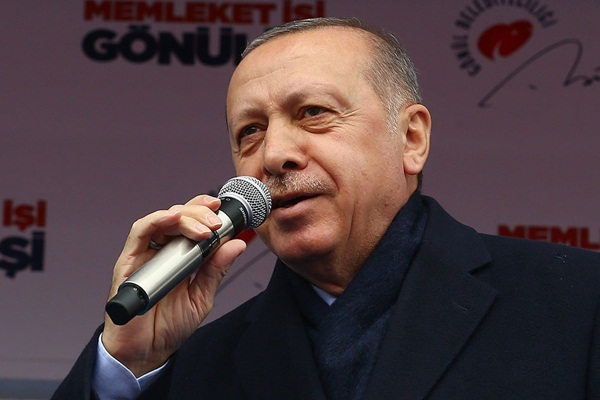 Erdoğan: CHP'nin asıl görevi bölücülere aracılık yapmaktır