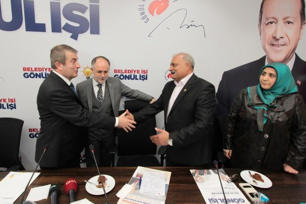 45 CHP üyesi AK Parti’ye katıldı