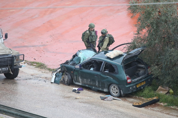 İsrail 2 Filistinliyi şehit etti