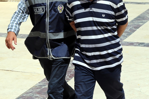 FETÖ sanığı eski kaymakama beraat