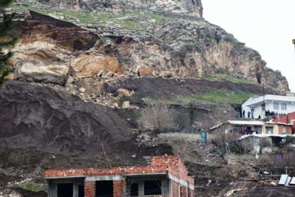 Diyarbakır'da heyelan