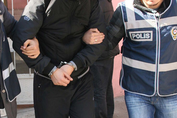 Kayseri'de FETÖ operasyonu: 9 gözaltı