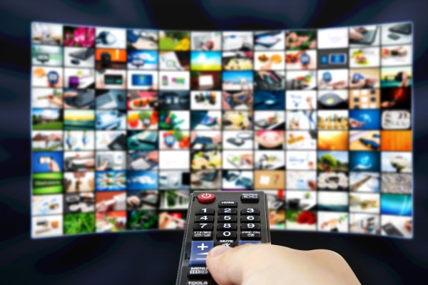 Pakistan'da Hint yayınları yasaklandı