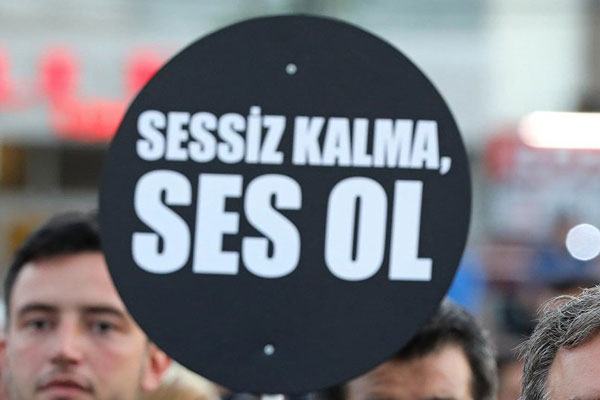 Çocuk koruma derneği başkanı kendi oğlunu istismardan tutuklandı