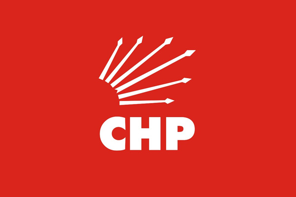 CHP'de istifa depremi