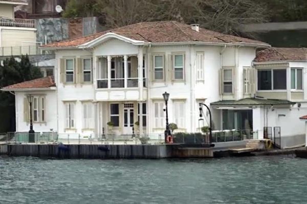 Arapların yeni gözdesi boğazdaki yalılar