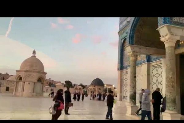 Kudüs'ün semalarına yükselen ezan sesi