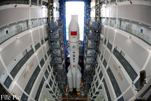 Çin uzaya yeni bir uydu daha gönderdi