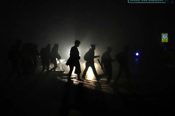 Venezuela'da 3 gündür hayat durdu