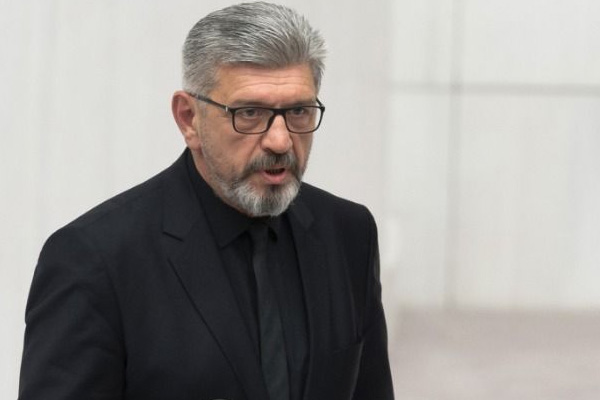 Cihangir İslam'dan ''Ezan'' açıklaması