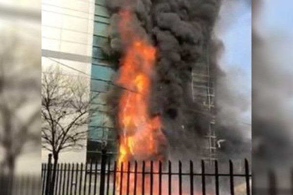 Üniversitede korkutan yangın