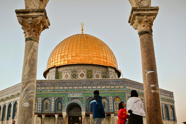 İsrail polisinden Kubbetu's Sahra’ya baskın