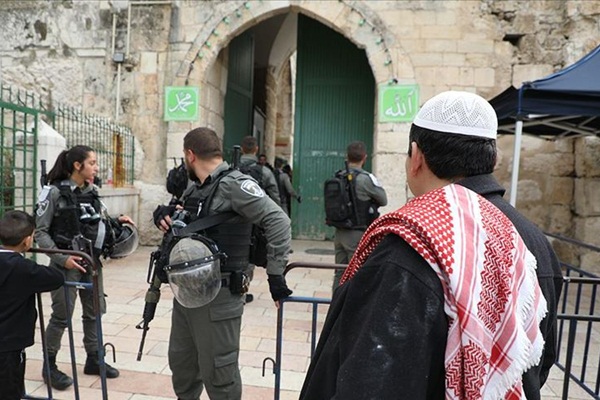 Mescid-i Aksa'da gerginlik sürüyor