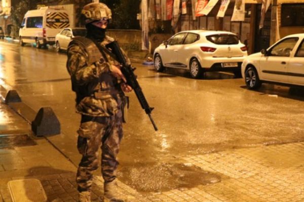 Şafak vakti narkotik operasyonu