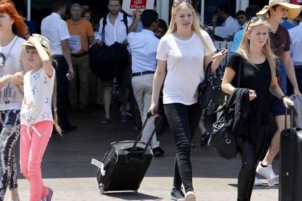 Rus turist sayısı 6 milyonu geçecek