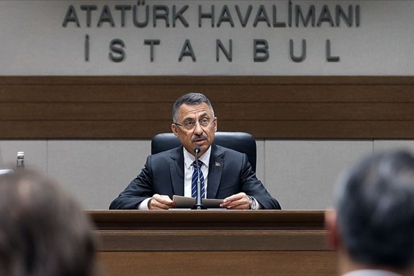 Fuat Oktay terör mağdurunun ailesini Yeni Zelanda'ya götürdü