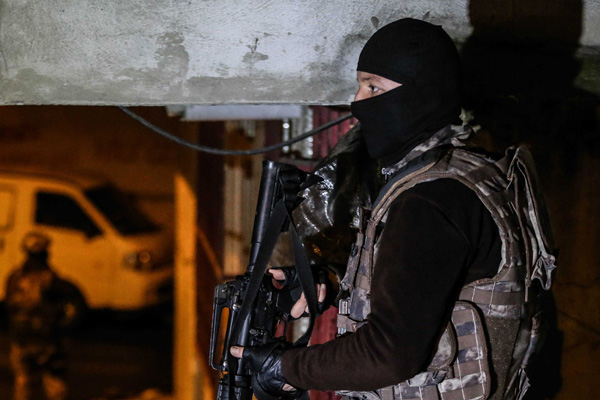 HDP yöneticilerine terör operasyonu