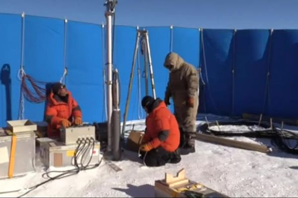 Dünyanın en eski buzulu peşindeler