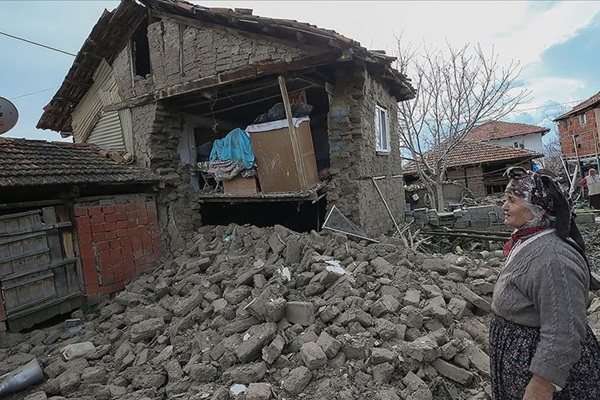 'Depremde 22 vatandaş yaralandı, 278 binada hasar tespiti yapıldı'