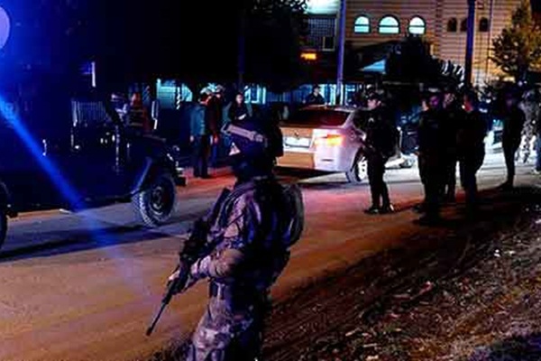 İstanbul'da kilise ve sinagoglara saldırı hazırlığında olan IŞİD'li yakalandı