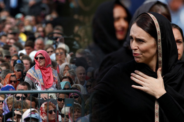 Katliam sonrası Yeni Zelanda’da ilk Cuma: Tüm ülke tek yürek oldu