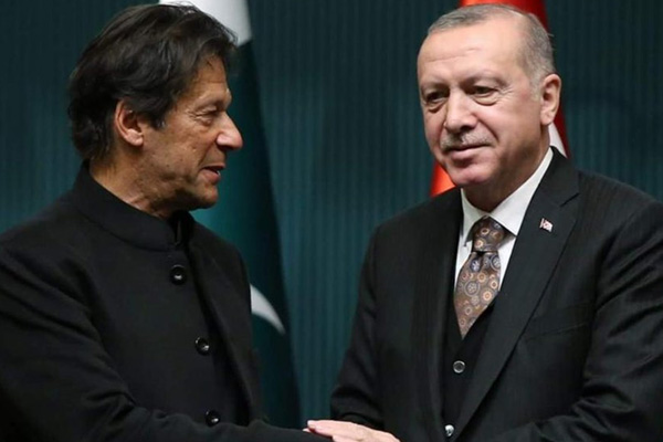 Pakistan Başbakanı Han: İslam dünyasında öne çıkan iki lider biri Erdoğan, diğeri Mahathir