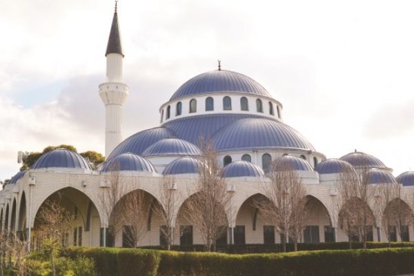 Avustralya'da ana muhalefetten Türk camilerine ziyaret