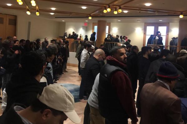 New York'ta Sinagog kapılarını cuma namazı için Müslümanlara açtı